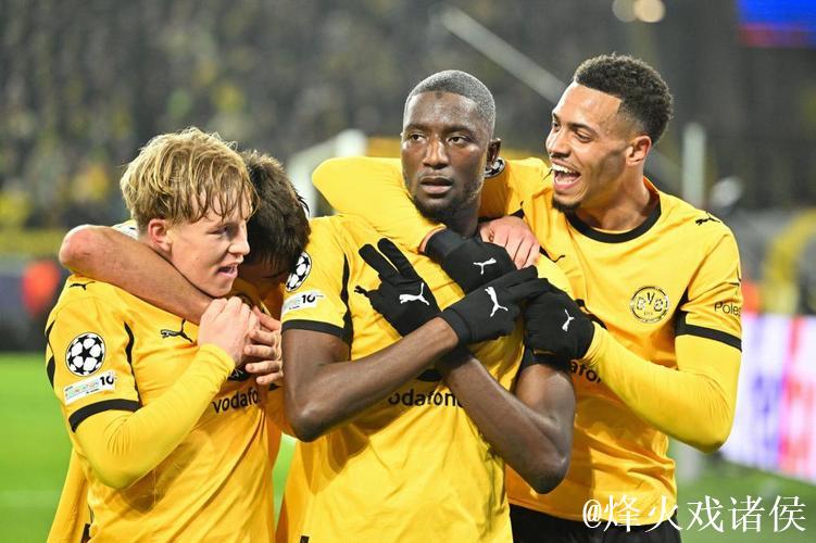 欧冠-吉拉西双响福伊特红牌 多特4-0比利亚雷亚尔